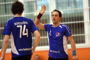 Foto: FK "Ādaži" svin 16. uzvaru pēc kārtas