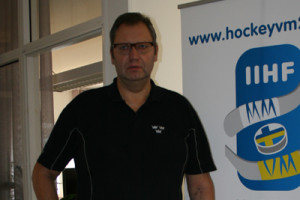 Hokeja čempionāta biļetes vēl joprojām paketēs