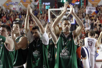 "Montepaschi" izcīna septīto Itālijas čempiontitulu pēc kārtas "Montepaschi" izcīna septīto Itālijas čempiontitulu pēc kārtas