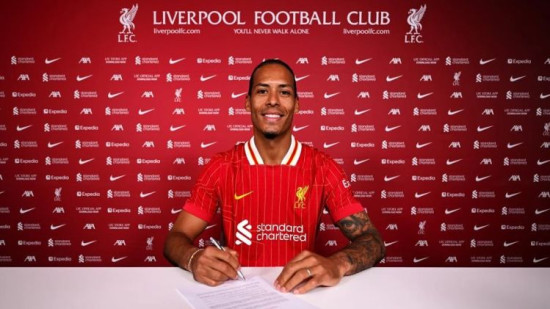 Anglijas Premjerlīgas līdere "Liverpool" līgumu pagarina arī ar van Deiku