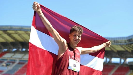 Augstlēcējs Ģiedris ar personīgo rekordu izcīna bronzu Eiropas jaunatnes festivālā