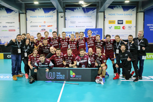 Latvia vinner en femteplass i verden og en billett til verdenslekene – Innebandy – Sportacentrs.com