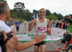 Ventspils pusmaratonā ar jaunu trases rekordu uzvar Žolnerovičs