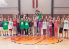 „Valmiera/ORDO” sporto kopā ar skolēniem Rūjienā