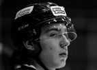 Sēras Krievijas hokejā – pēc ripas trāpījuma pa galvu miris 19 gadus vecs aizsargs