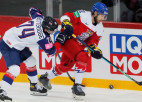 Čehijas hokejisti droši sakauj britus, turpinot cīņu par ceturtdaļfinālu