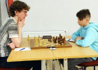 Pēc LČ šahā pirmās puses palielinājusies intriga par uzvarētājiem