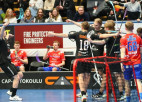 Krūmiņš pusfinālā, “Oilers” aizsūta čempionus atvaļinājumā