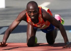 Dopinga lietošanā pieķertajiem maratonistiem ieturēs nopelnītās prēmijas