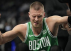 Porziņģis acs savainojuma dēļ nospēlē tikai sešas minūtes, "Celtics" kārtējā uzvara