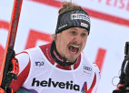 Simtdaļu cīņās par uzvaru slalomā Adelbodenā austrietis apsteidz norvēģi