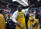 NBA <i>play-in</i>: "Lakers" tiksies ar čempioni "Nuggets", "Warriors" sezona beigusies