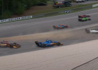 Video: "IndyCar" trešajā posmā uzvaru izcīna "Penske" pilots Makloklins