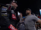 Video: Kautiņš starp sāncenšiem NASCAR sacīkstēs