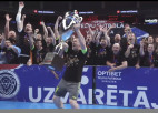 Video: “Riga” panāk trešo telpu futbola čempionu titulu šajā sezonā
