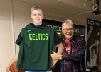 "Celtics" fans no Zviedrijas <i>ietērpj</i> Porziņģi pienācīgā apģērbā