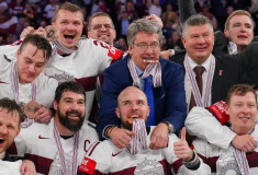 Hokeja izlase "Sporta Avīzes" aptaujā pārspēj basketbolu, Caune - labākā jaunā sportiste