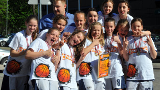 LJBL fināli: Colgate U12 meiteņu grupā turpinās Rīdzenes uzvaru sērija