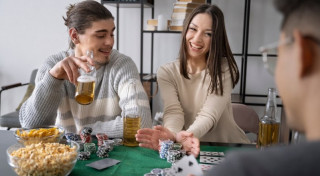 Stils pokera vakarā kā ģērbties un ko ņemt līdzi