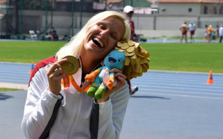 Foto: Šķēpmetēja Dadzīte ar pasaules rekordu iegūst Rio paralimpisko zeltu