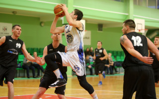 Foto: "Ella Auto" uzvar Ogres Basketbola skolas komandu