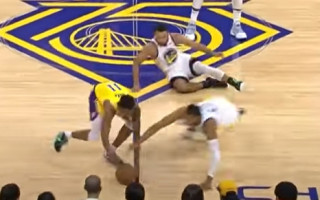 Video: NBA pirmssezonas smieklīgākās epizodes "Shaqtin' A Fool" skatījumā