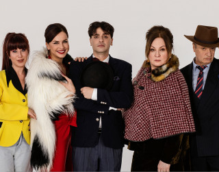 Top franču komēdija “Ak, šis nevainīgais blefs!” Top franču komēdija “Ak, šis nevainīgais blefs!”