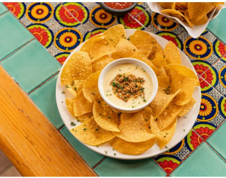 Vienkāršas uzkodu idejas spēļu vakaram Vienkāršas uzkodu idejas spēļu vakaram