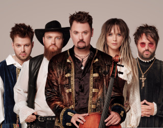 Atklāti “Zelta mikrofona” 30. jubilejas ceremonijas vadītāji un viesi