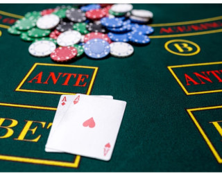 Varbūtības teorija ikdienā - ko mēs varam mācīties no kāršu spēļu matemātikas? Varbūtības teorija ikdienā - ko mēs varam mācīties no kāršu spēļu matemātikas?