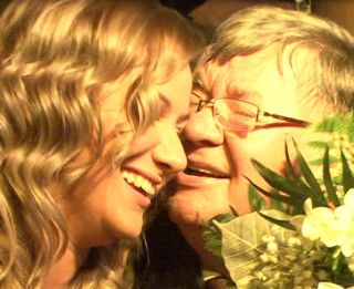 Video: Ojārs Grinbergs saņem visu laiku emocionālāko dāvanu jubilejā
