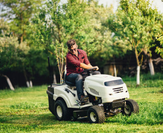 6 padomi, kas palīdzēs nodrošināt dārza traktora ilgtspēju