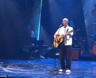 Video: Dona TUVUMS – Muzikālās bankas 2025. gada vērtīgākā dziesma!