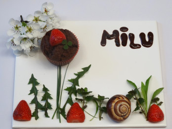 Foto: Svētku pārsteigumus savām māmiņām cep Latvijā pazīstami cilvēki