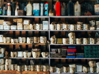 Pārdomāta plauktu sistēma – kā izvēlēties labāko risinājumu? Pārdomāta plauktu sistēma – kā izvēlēties labāko risinājumu?