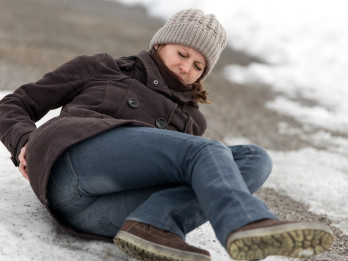 Kā saglabāt līdzsvaru slidenā laikā