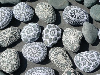 Liekam lietā mežģīnes