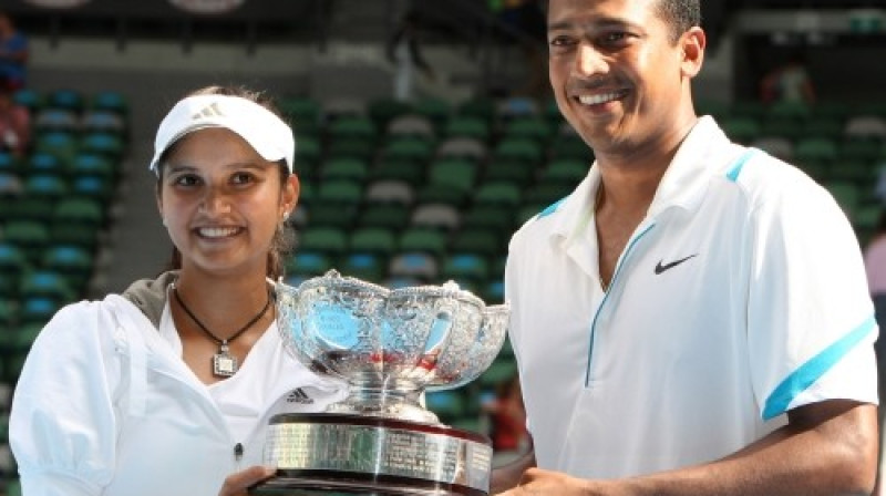 Sanja Mirza un Makešs Bhupati