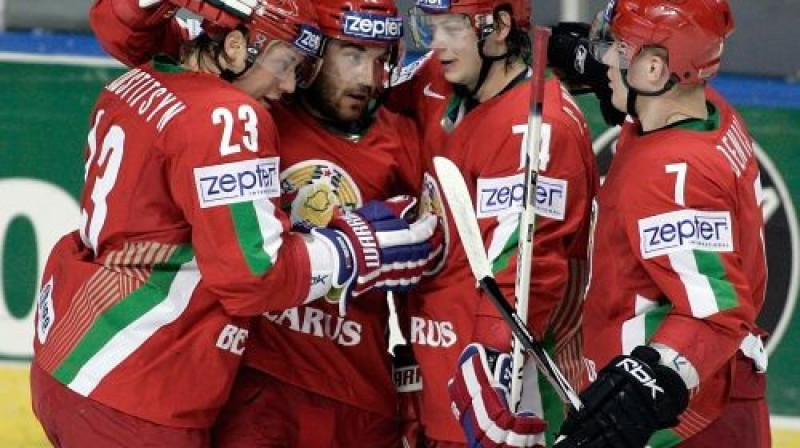 Baltkrievijas hokejisti līksmo pēc gūtiem vārtiem
Foto: SCANPIX SWEDEN