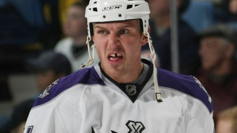 Vai Raitis Ivanāns brauks uz KHL pēc platā dolāra?

Foto: Scanpix