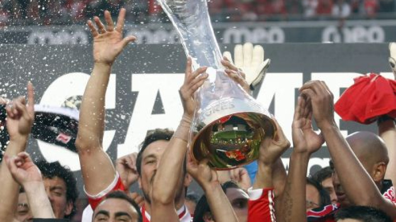 "Benfica" ar čempionu kausu
Foto: AP/Scanpix