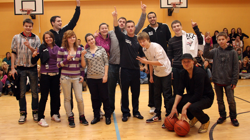 "Sports ir mans dzīves stils!" sportiskākie jaunieši kopā ar viesiem Rīgas 47. vidusskolā
Foto: Renārs Buivids