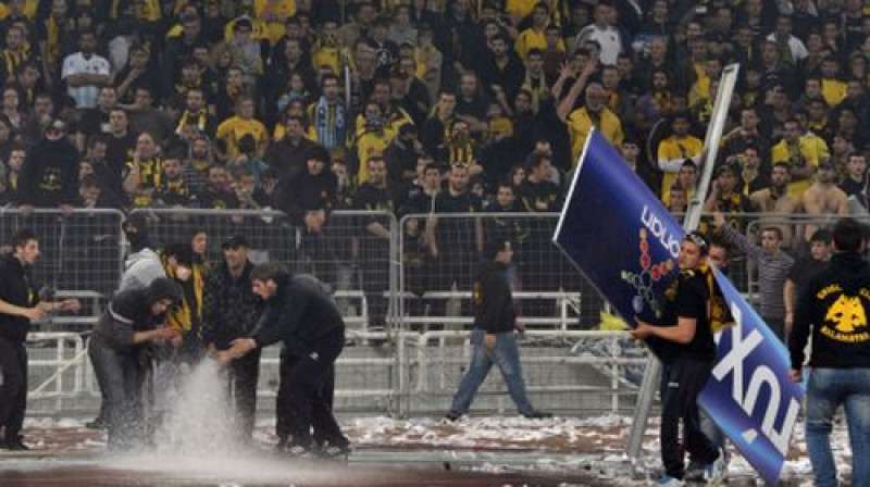AEK fani darbībā
Foto: AFP/Scanpix