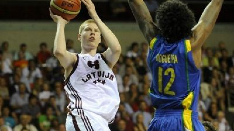 Dāvis Bertāns pasaules U9 čempionāta pēdējā spēlē Latvijas komandas labā guva 25 punktus.
Foto: latvia2011.fiba.com
