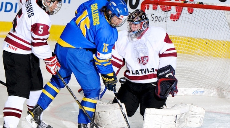 Šīs dienas spēlē pārliecinoši vārtos darbojās Ivars Punnenovs. 
Foto: Phillip MacCallum/HHOF-IIHF Images