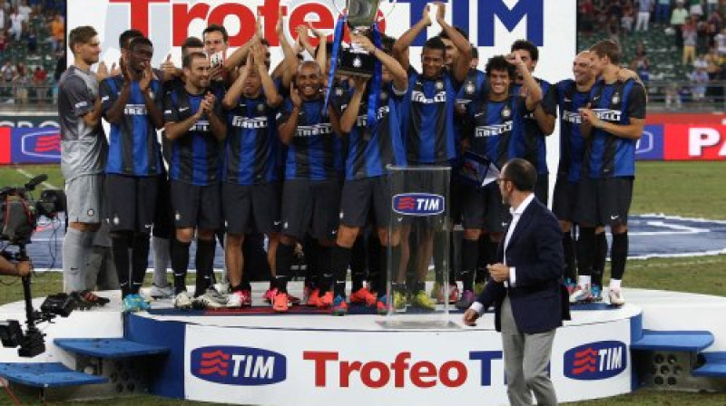 "Inter" spēlētāji iegūst TIM trofeju
Foto: Lapresse/Scanpix