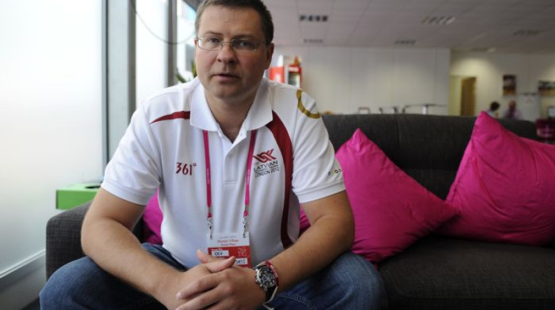 Valdis Dombrovskis Olimpiskajā ciematā
Foto: Romāns Kokšarovs, f64/Sporta Avīze