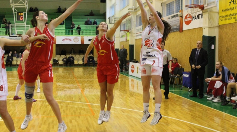 Sabīne Dukāte #7 Lietuvas čempionāta spēlē
Foto: www.lmkl.lt