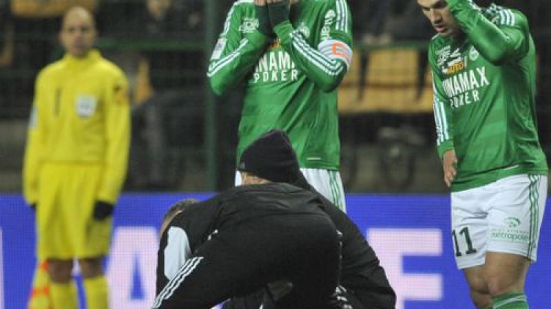 "St.-Etienne" spēlētāji šokā par Žeremija Klemāna savainojumu
Foto: AFP/Scanpix