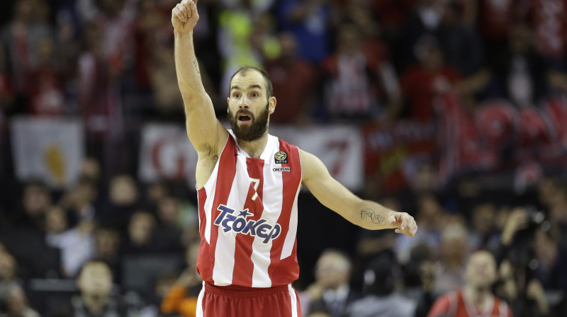 Vasiliss Spanulis arī turpmāk spēlēs "Olympiacos" 
Foto: AP/Scanpix